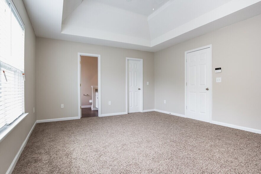 Building Photo - 3046 Summer Breeze Dr