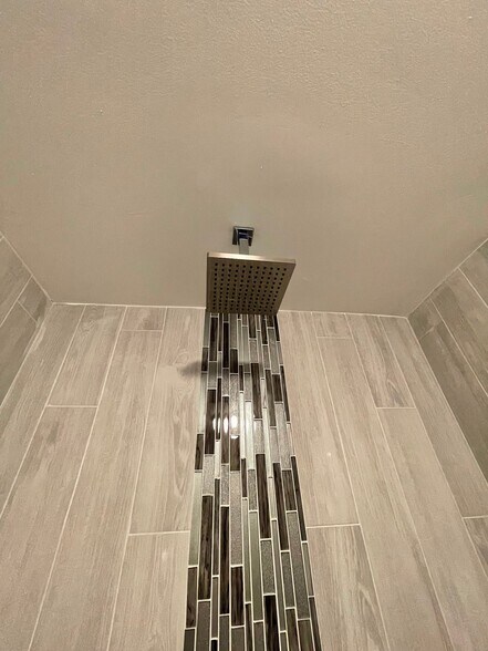 Building Photo - 8911 NW 28th Dr