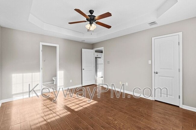 Building Photo - 823 Whispering Willow Ct