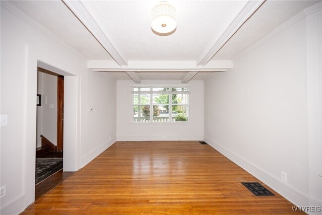 Building Photo - 933 Tifft St