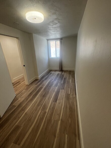 Building Photo - 6836 S 1495 E