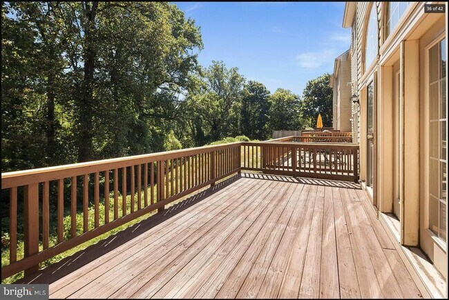 Building Photo - 5394 Chieftain Cir