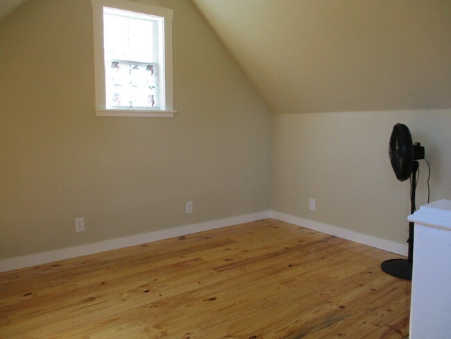 Building Photo - 488 FM 1441