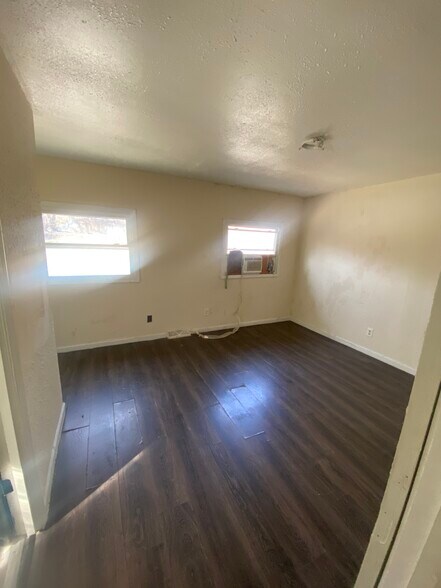 Building Photo - 5433 Beacon Ave