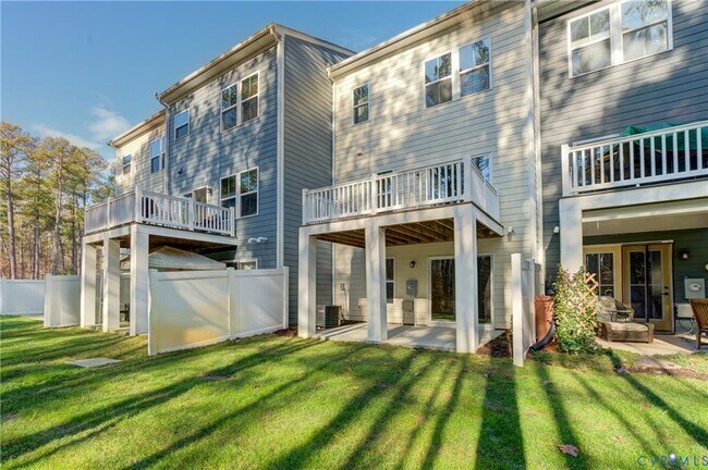 Building Photo - 429 Crofton Village Terrace