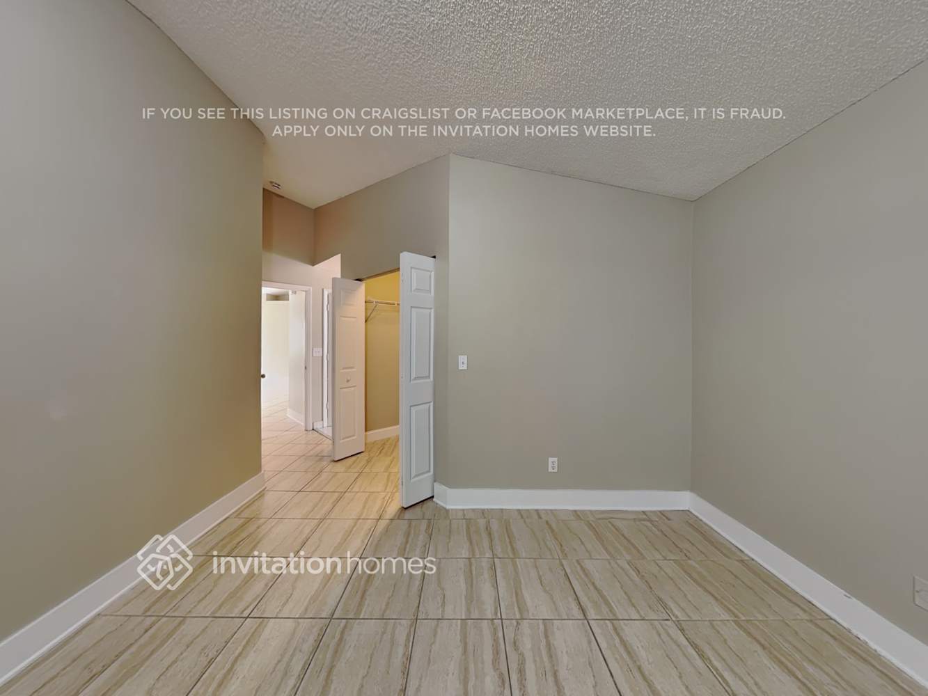 Building Photo - 7333 NW 1st Manor