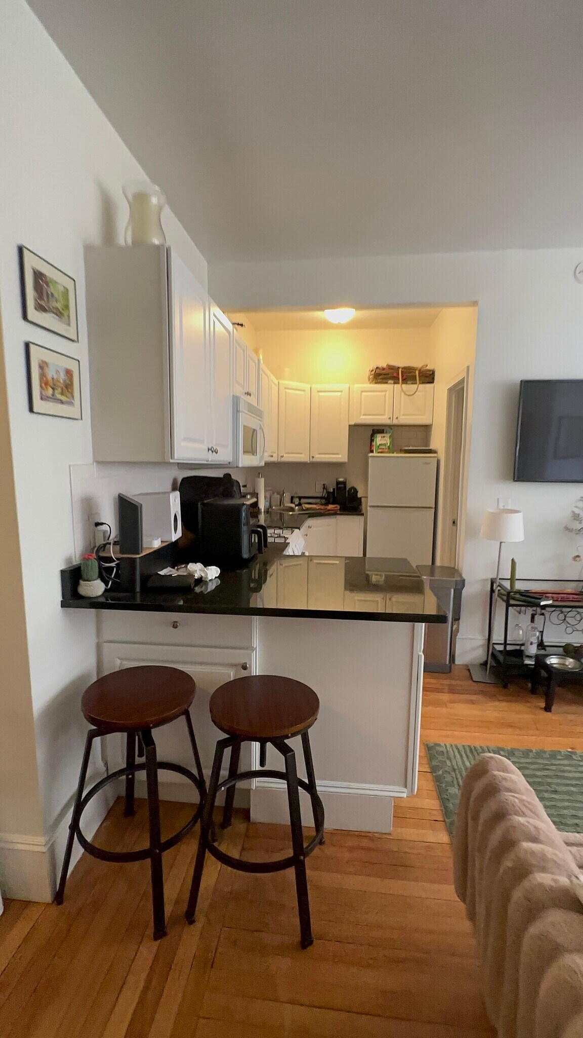 Building Photo - 142 Hemenway St