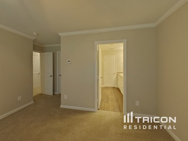 Building Photo - 2277 Wentworth Park Dr