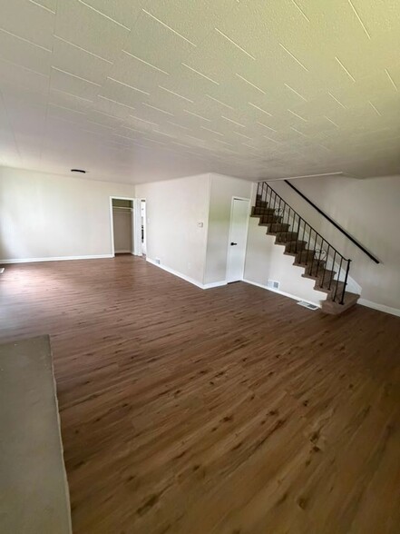 Building Photo - 210 Monongahela Ave