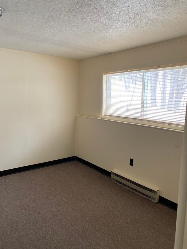 Interior Photo - Fox Park