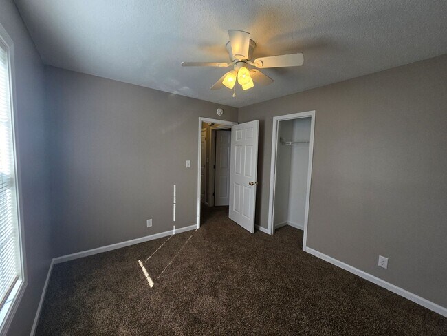 Building Photo - Charming 3-Bedroom Retreat at the End of t...
