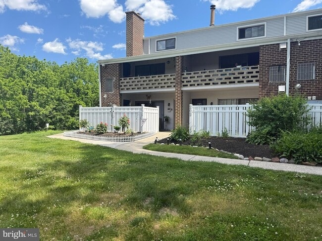 Building Photo - 202 Stony Way