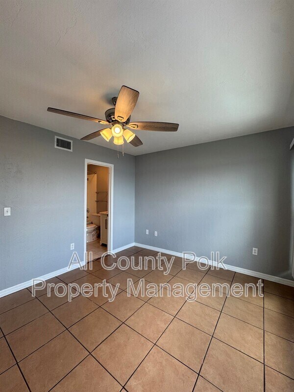 Building Photo - 1836 N Crystal Lake Dr
