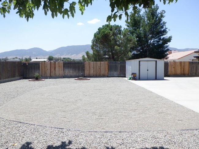 Building Photo - Cul De Sac Cutie in the City