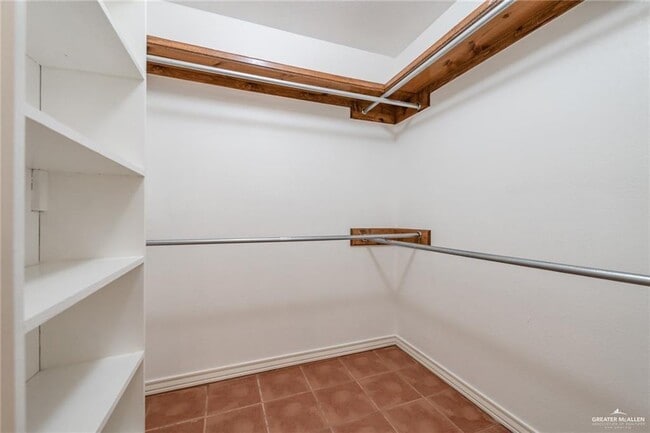 Building Photo - 18 N 30th St