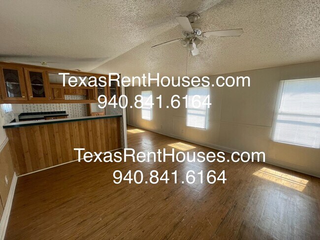 Building Photo - 1618 Conkling Dr
