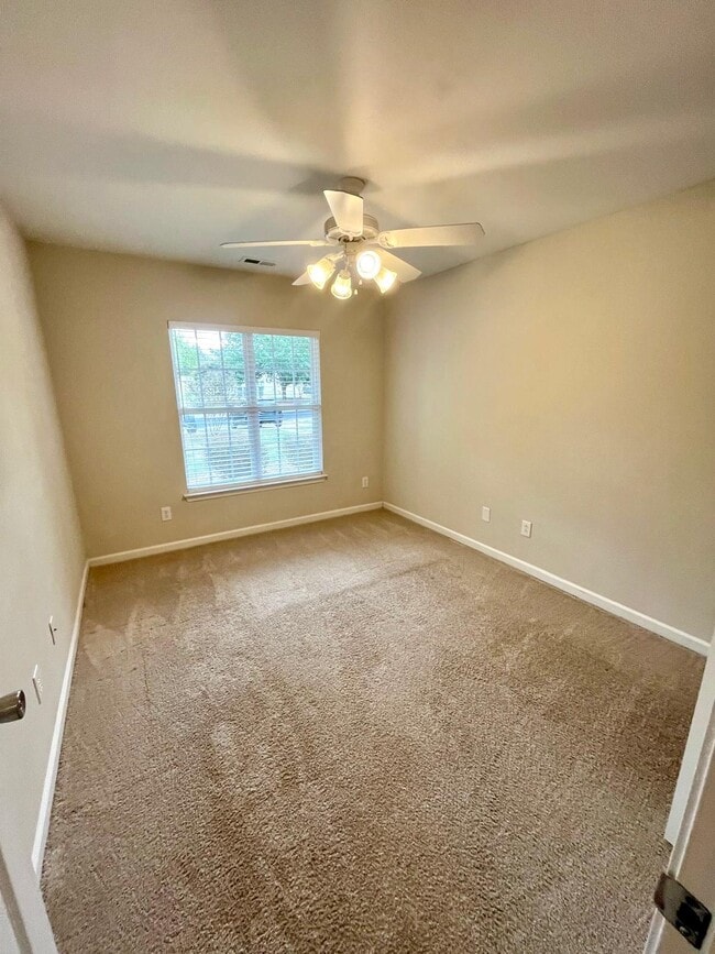 Building Photo - 5473 Harris Cove Dr