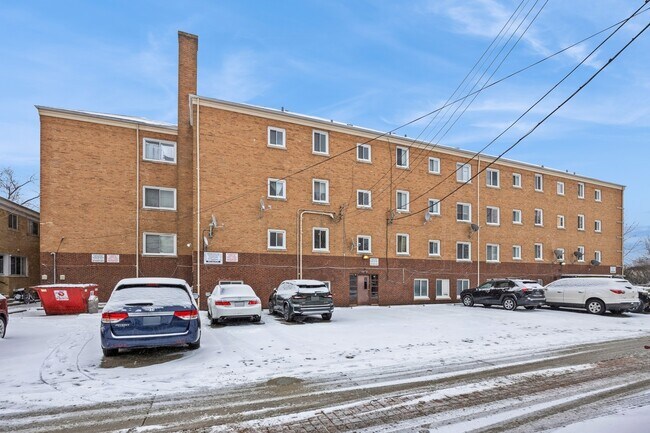 Building Photo - 1110 N Harlem Ave