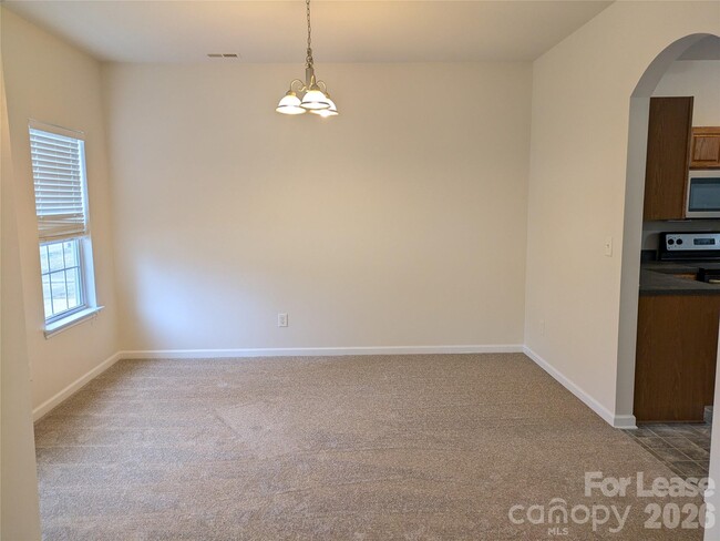 Building Photo - 11108 Aprilia Ln