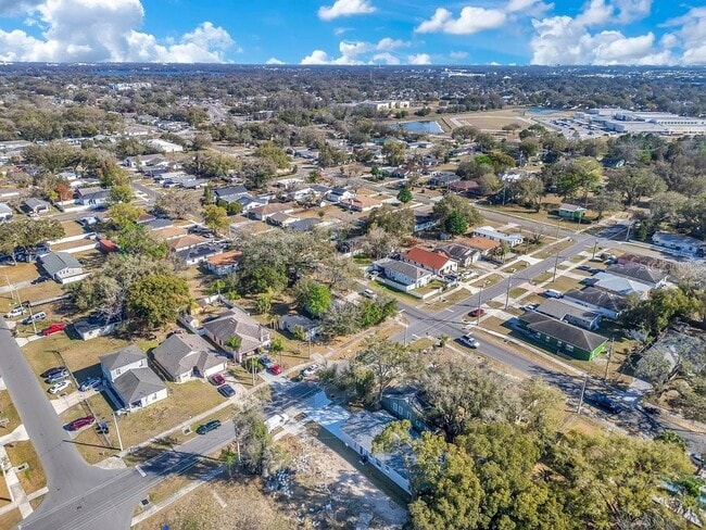 Building Photo - 910 Willie Mays Pkwy