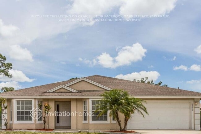 Building Photo - 1566 SW Fresno Rd