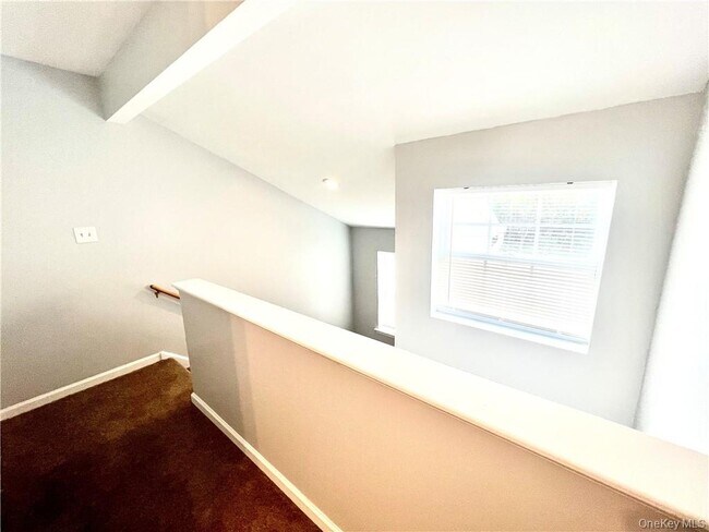 Building Photo - 51 Wood Lake Dr