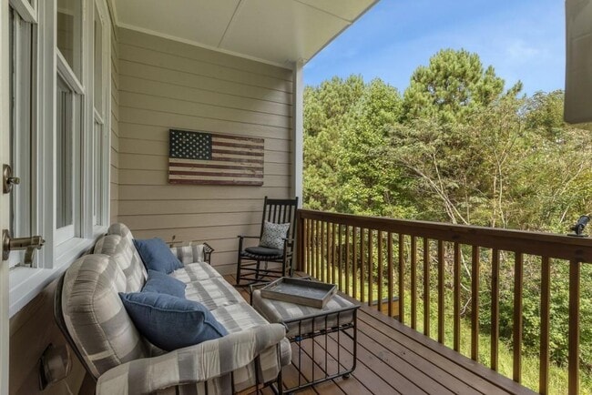 Building Photo - 1283 Creekside Pl SE