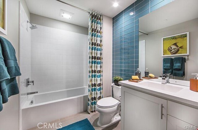 Building Photo - 141 Damsel