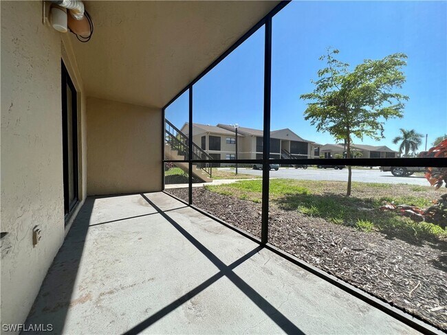 Building Photo - 5311 Summerlin Rd