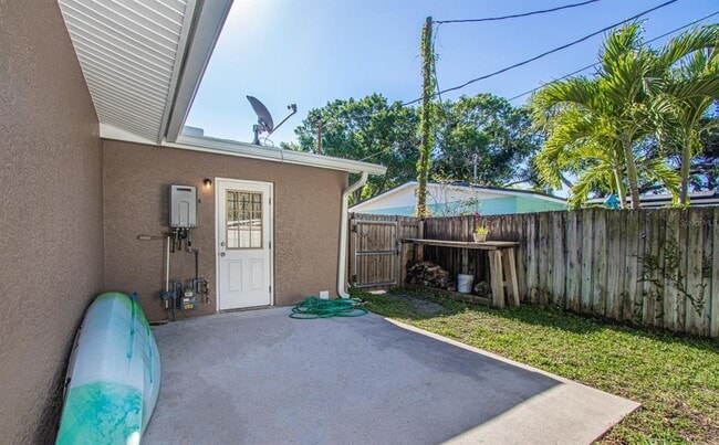 Building Photo - 7864 15th Way N