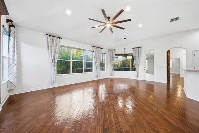 Building Photo - 19238 Climbing Aster Dr