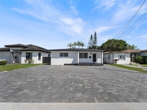 Building Photo - 3031 SW 64th Ave