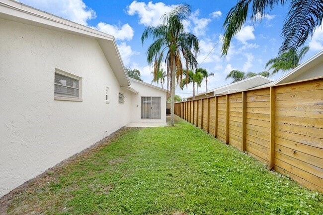 Building Photo - 3166 Downing St