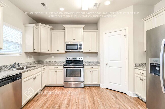 Building Photo - 5626 Colonial Garden Dr