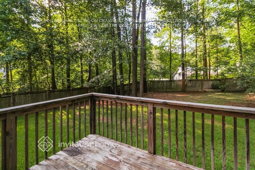 Building Photo - 921 David Dr