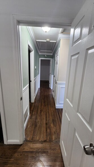 Building Photo - 137 Alkier St