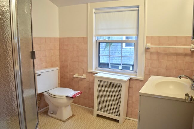 Building Photo - 5 Prescott Ave