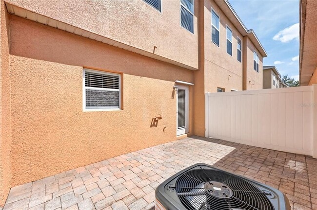 Building Photo - 216 Deepcove Rd