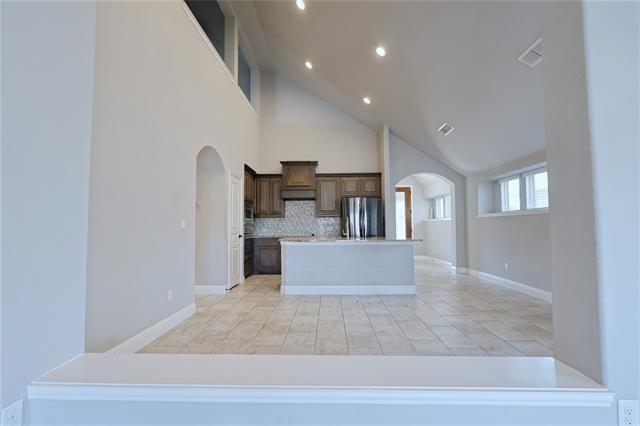 Building Photo - 531 Harvest Grove Dr