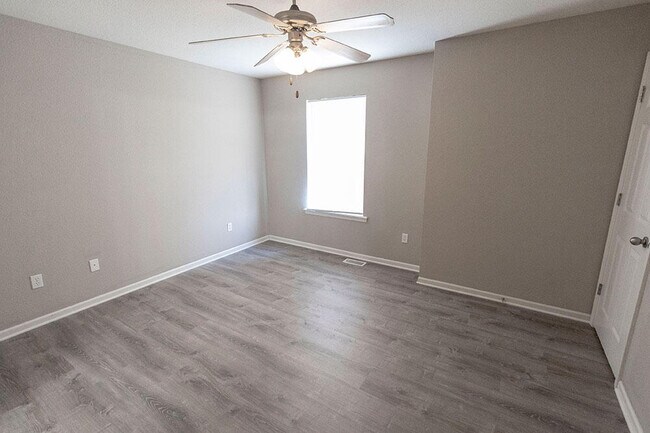 Building Photo - 4001 Snowy Owl Dr