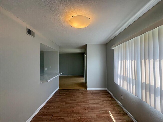 Building Photo - 9933 Sweepstakes Ln