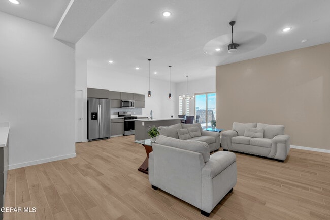 Building Photo - 12713 Captain Claudia CT