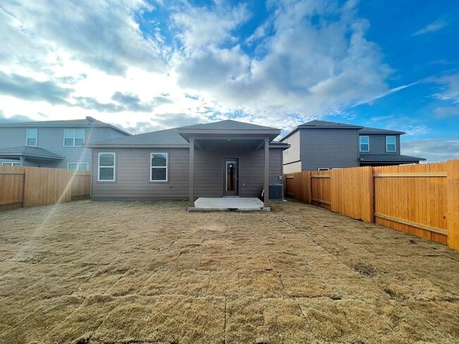 Building Photo - 228 Star Spangled Dr