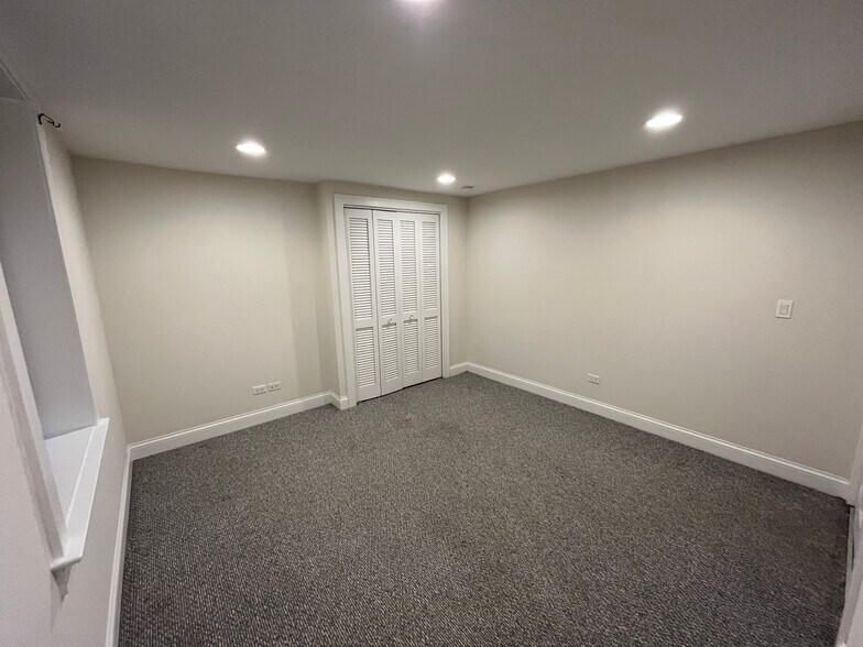 Building Photo - 541 Wesley Ave