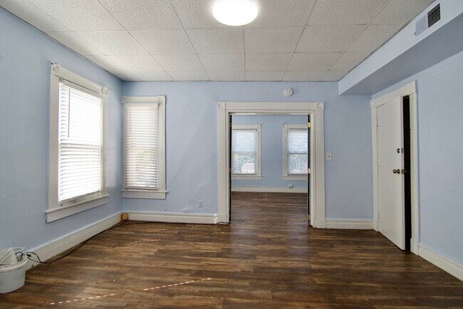 Building Photo - 425 Taylor St