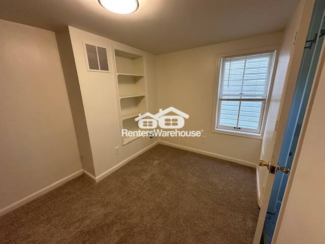 Building Photo - 3762 St Paul St