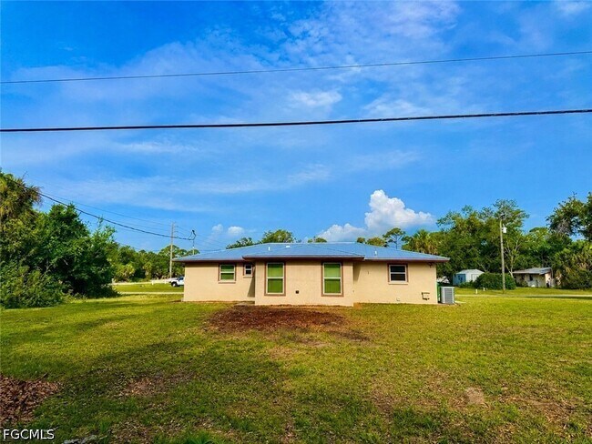 Building Photo - 11430 Alligator St