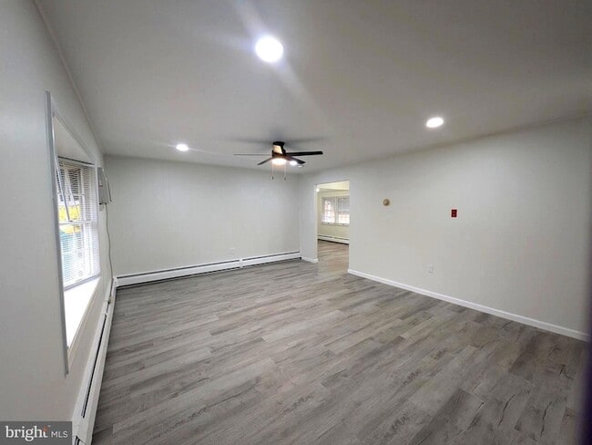 Building Photo - 71 Handy Rd