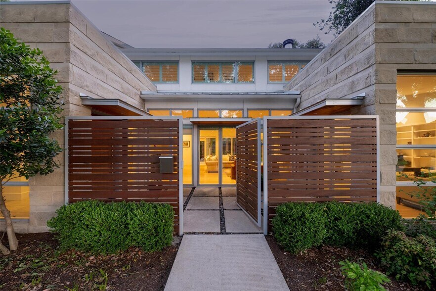 Building Photo - 5624 Melshire Dr