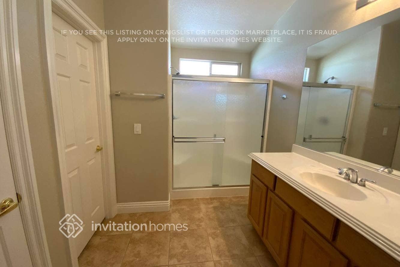 Building Photo - 4432 Meadowlark Wing Way